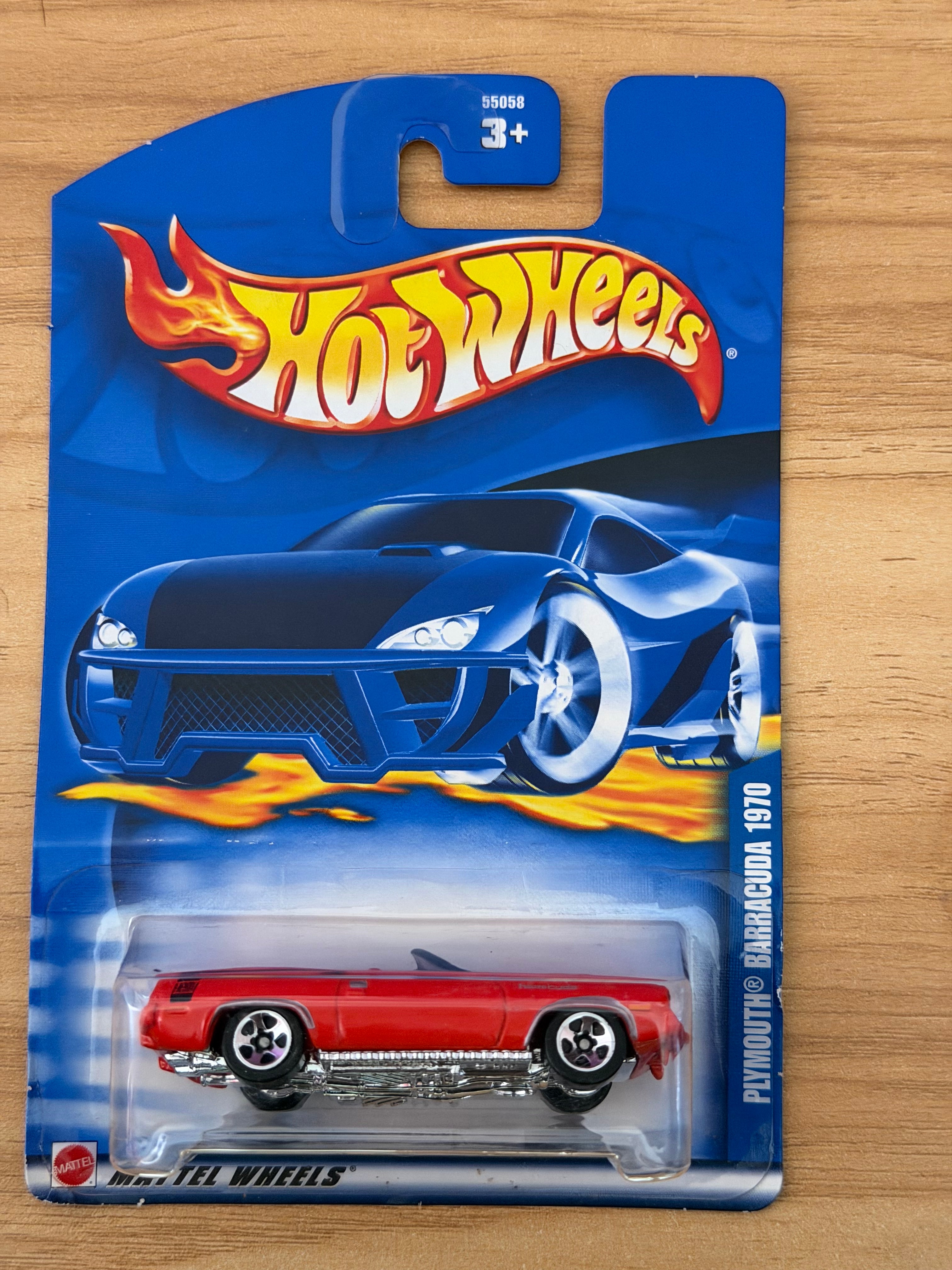 Hot Wheels – Plymouth Barracuda (Rojo) | Blue Card
