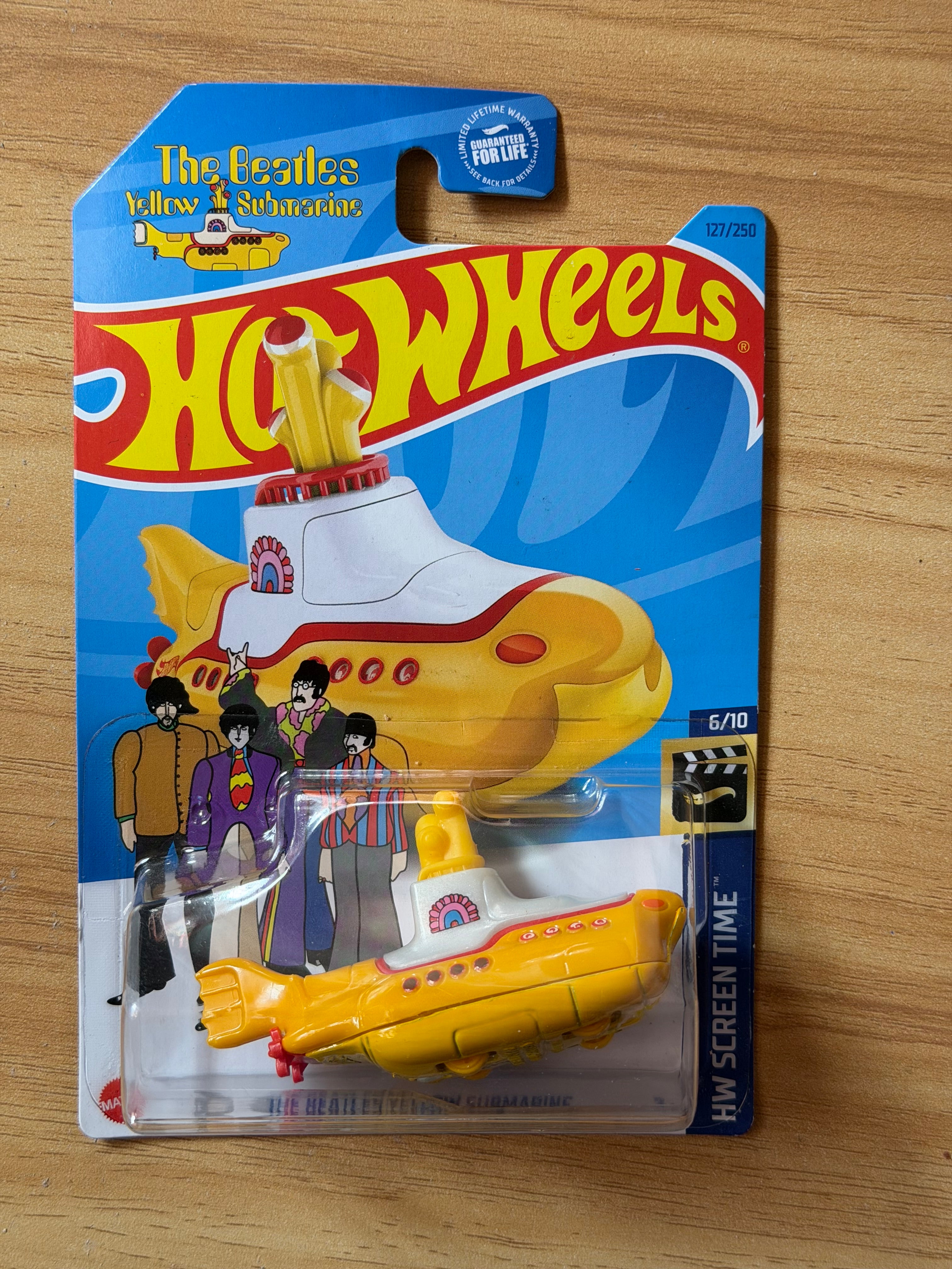 Hot Wheels – Yellow Submarine | The Beatles